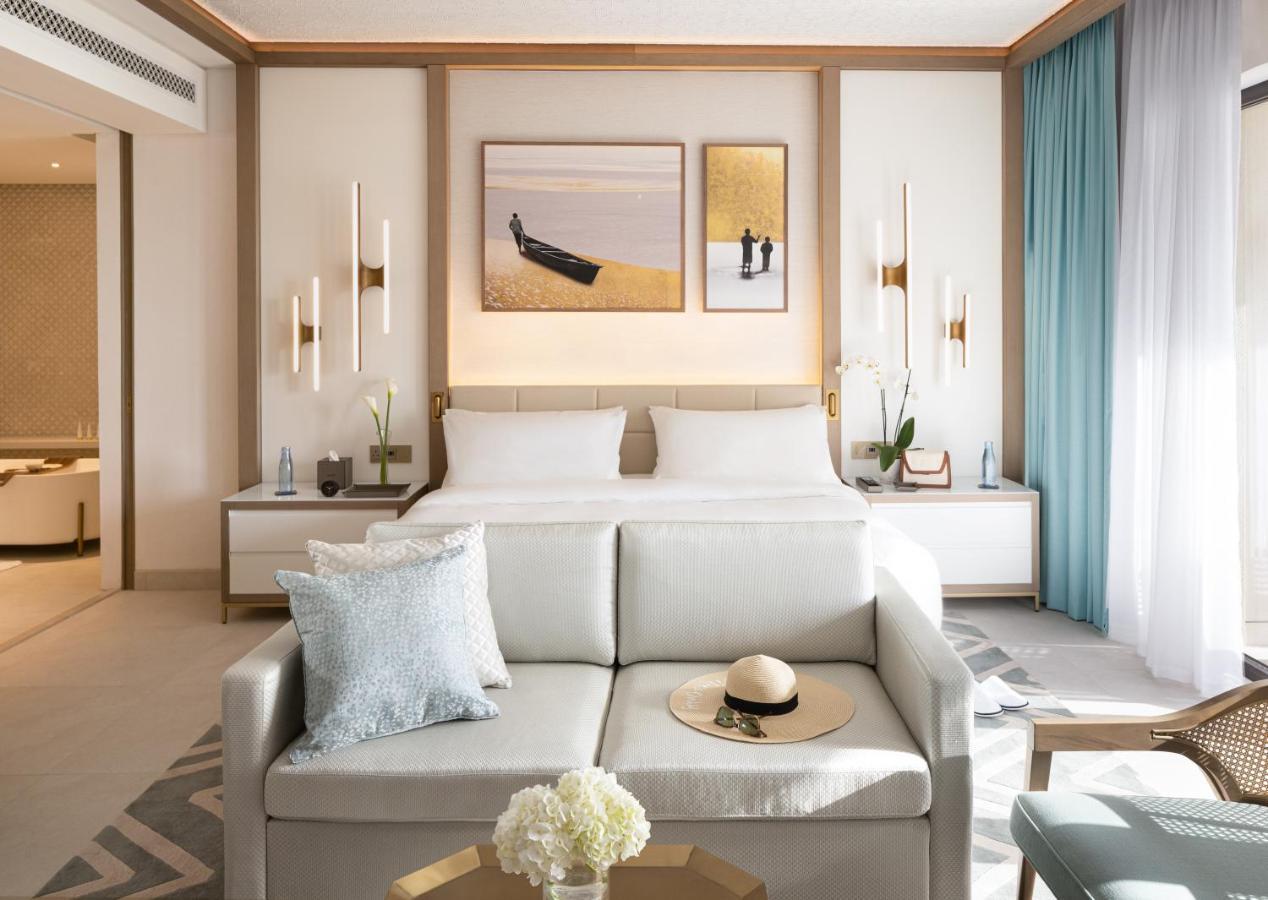 Jumeirah Gulf Of Bahrain Manamah Buitenkant foto Deluxe Room