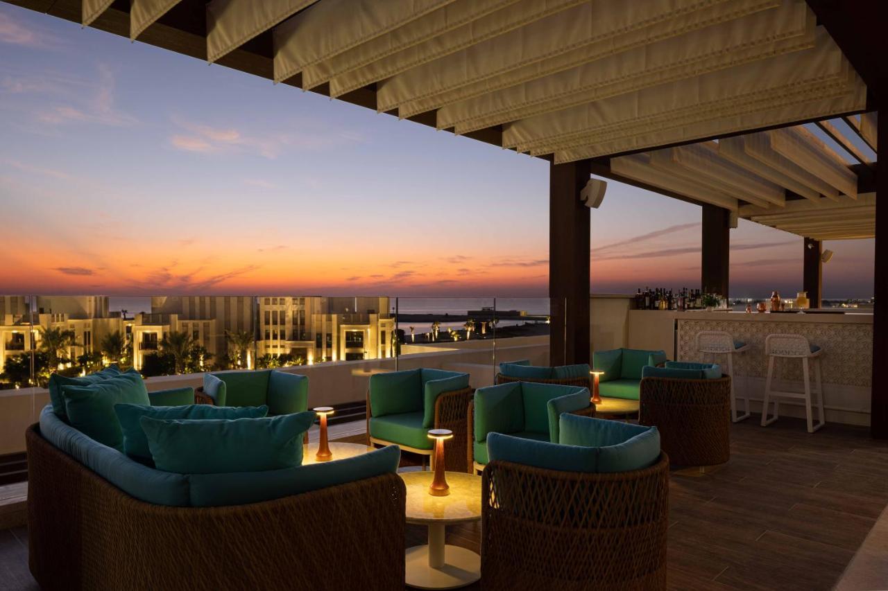 Jumeirah Gulf Of Bahrain Manamah Buitenkant foto Sky Bar